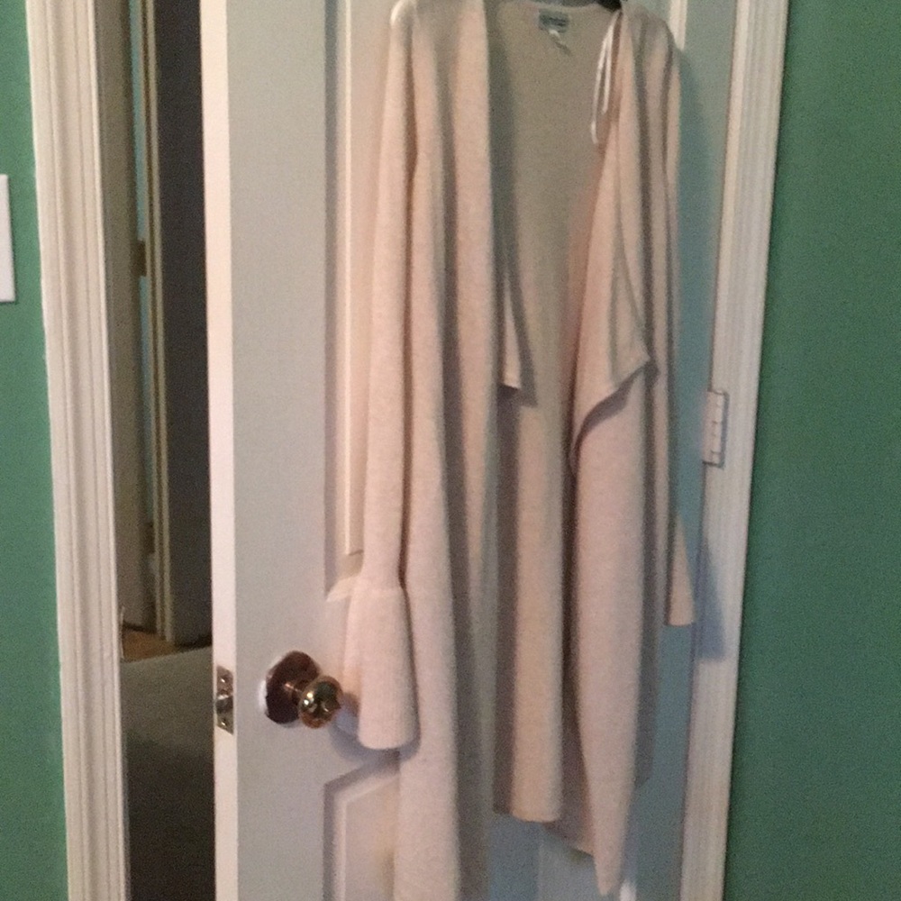 Beautiful Neiman Marcus cashmere cardigan!